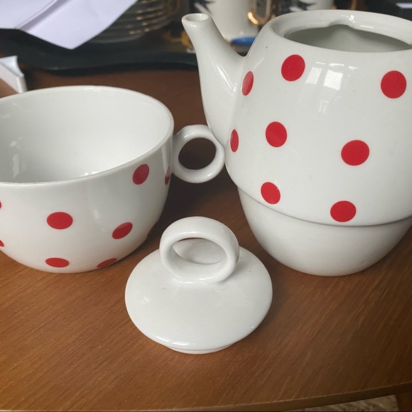 Polka dots teapot and teacup - Picture 4 of 4